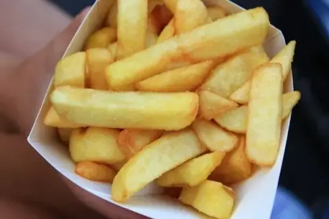 Jakie ziemniaki na frytki belgijskie? Wybór eksperta dla chrupkości