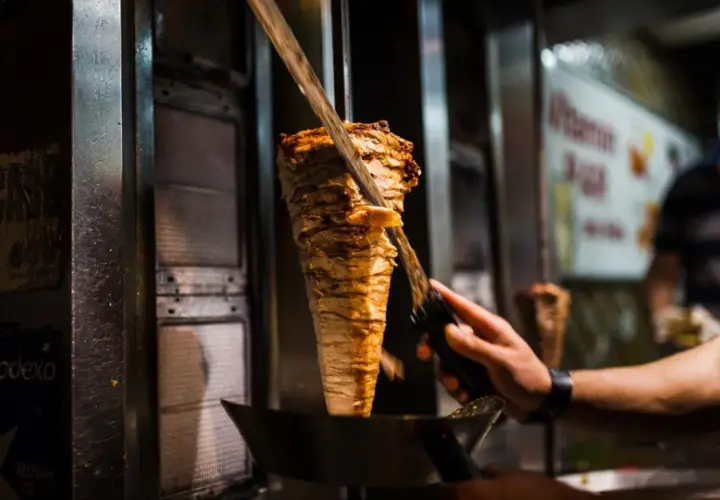 Ile kebabów w Polsce? Poznaj prawdę o rynku wartym miliardy