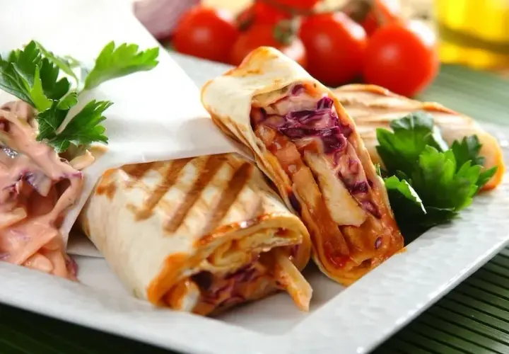 Kebab w domu: idealne mięso krok po kroku. Czy przebijesz budkę?