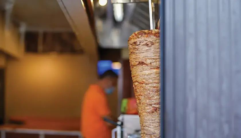 Gdzie jest kebab? Znajdź najlepszy w okolicy i nie żałuj!