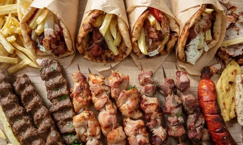 Prawdziwy turecki kebab: Jak rozpoznać oryginał w Polsce?